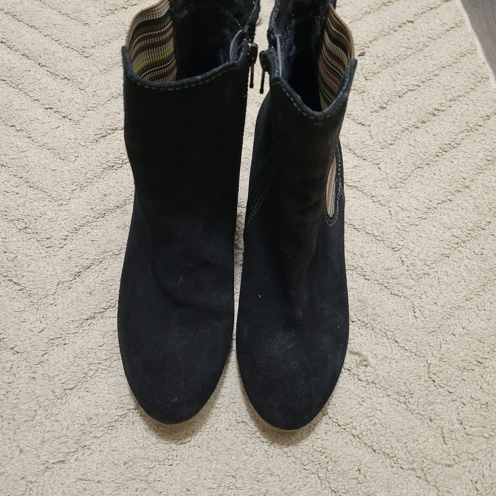 ERIC MICHAEL European Black Suede Wedge Ankle Boots, Chelsea boot style - Picture 4 of 10